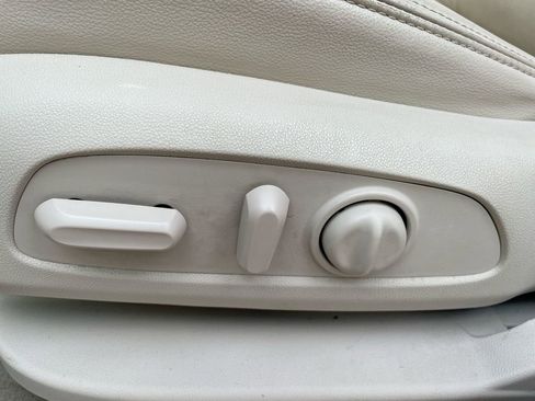 Used 2020 GMC Acadia Denali w/ LPO, Floor Liner Package image 38