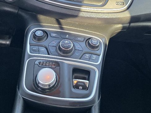 Used 2015 Chrysler 200 C image 15