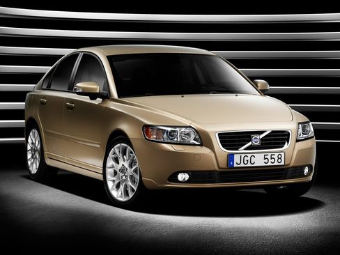 Used 2010 Volvo S40 2.4i image 1