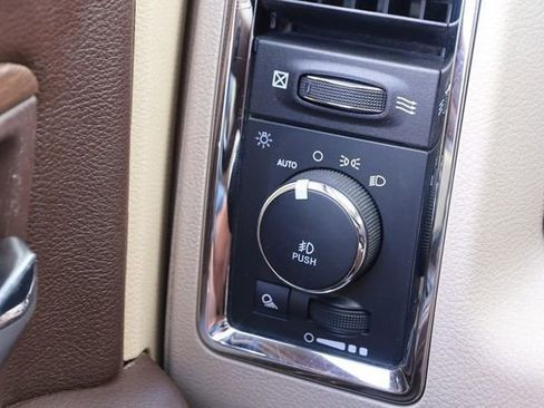 Used 2017 RAM 2500 Laramie w/ Protection Group image 18