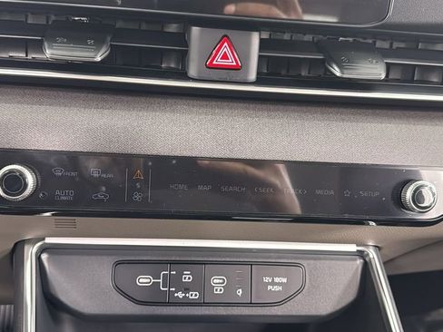 New 2026 Kia Carnival EX image 28