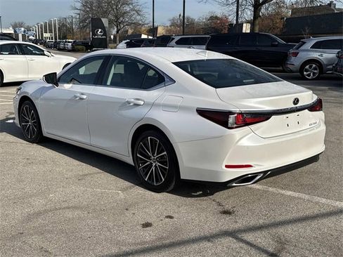 Certified 2025 Lexus ES 350 w/ Premium Package image 7