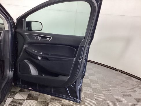 Used 2024 Ford Edge SEL w/ Convenience Package image 8