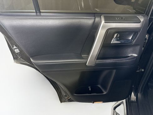 Used 2022 Toyota 4Runner SR5 image 24