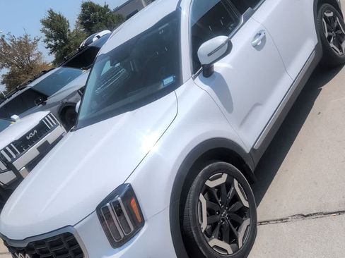Certified 2023 Kia Telluride S AWD/4WD image 1