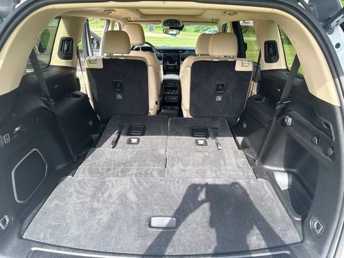 Used 2022 Jeep Grand Cherokee L Limited AWD/4WD image 45