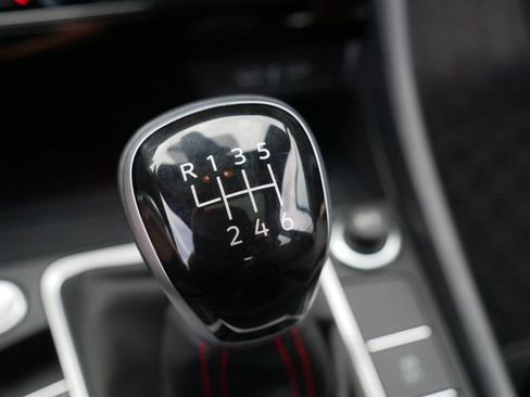 Certified 2025 Volkswagen Jetta GLI Autobahn w/ GLI Black Package FWD image 32