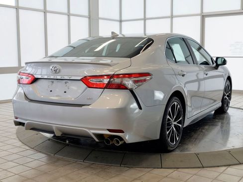 Used 2019 Toyota Camry SE image 8