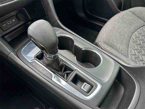 Used 2022 Chevrolet Equinox LT image 33