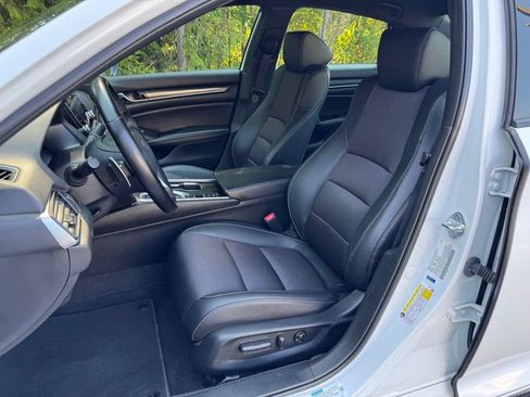 Used 2022 Honda Accord Sport image 10