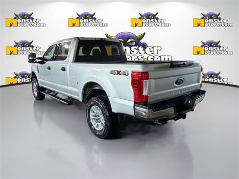 Used 2017 Ford F250 XLT w/ Snow Plow Prep Package image 6
