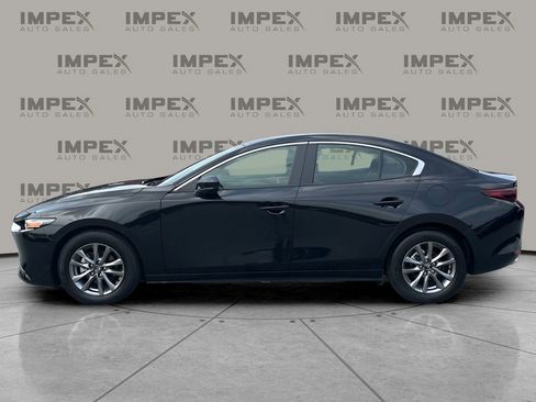 Used 2024 MAZDA MAZDA3 s image 2