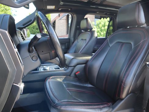 Used 2021 Ford Expedition Limited RWD image 32