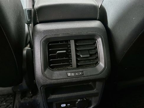 Used 2022 Volkswagen Tiguan SE FWD image 25