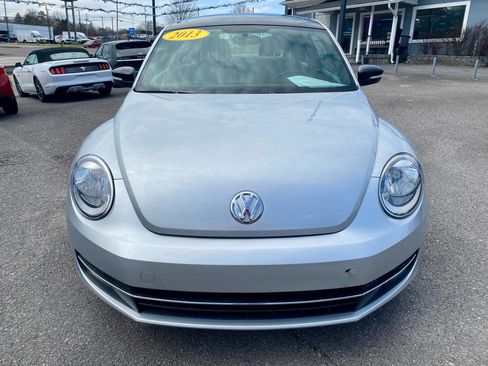 Used 2013 Volkswagen Beetle 2.0T image 2