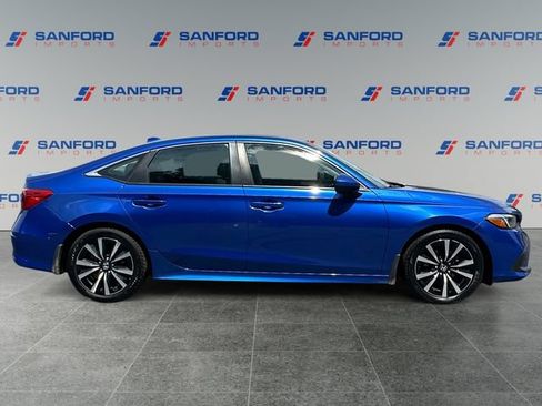 Used 2023 Honda Civic EX image 6