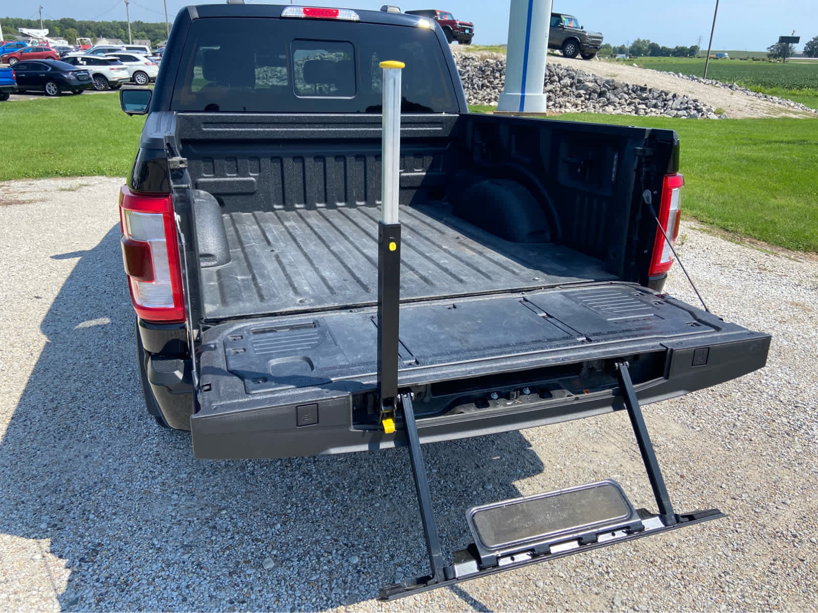 Used 2023 Ford F150 Lariat w/ Equipment Group 502A High AWD/4WD image 10