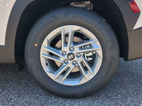 New 2026 Hyundai Tucson SE image 14