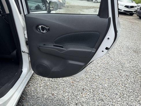 Used 2017 Nissan Versa Note SV w/ SV Appearance Package FWD image 13