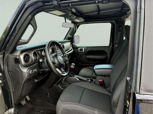 Used 2022 Jeep Wrangler Sport AWD/4WD image 10