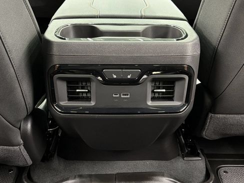 Used 2026 GMC Sierra 1500 AT4 w/ AT4 Premium Package AWD/4WD image 44