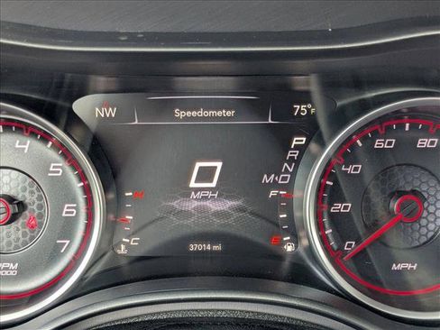 Used 2021 Dodge Charger SXT image 11