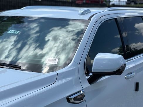 New 2026 GMC Yukon XL Denali w/ Denali Reserve Package AWD/4WD image 10