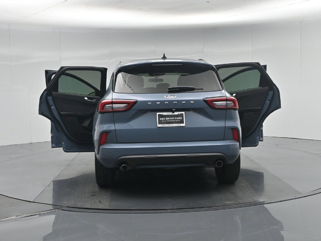 Used 2024 Ford Escape ST-Line w/ Tech Pack #1 FWD image 28