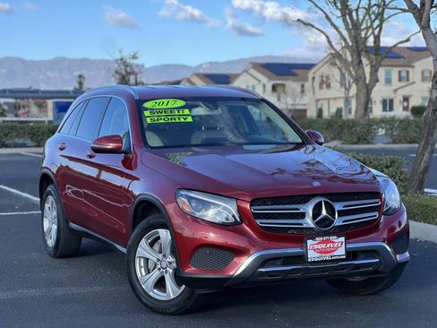 Used 2017 Mercedes-Benz GLC 300 w/ Premium 2 Package image 32