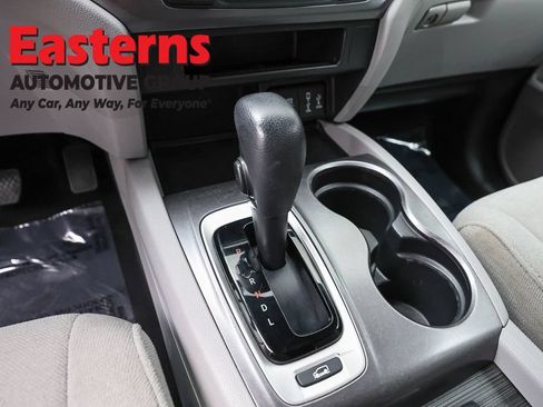 Used 2018 Honda Pilot EX image 12