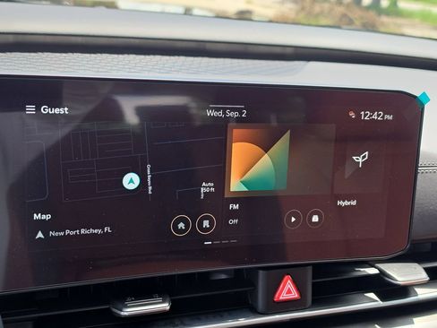 New 2026 Kia Carnival SX w/ SX Dark Edition Package FWD image 25
