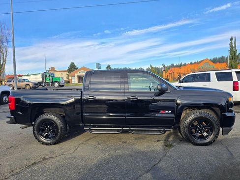 Used 2018 Chevrolet Silverado 1500 LTZ Z71 w/ LTZ Plus Package image 8