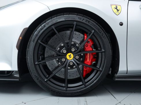 Certified 2019 Ferrari 488 Pista Coupe image 41