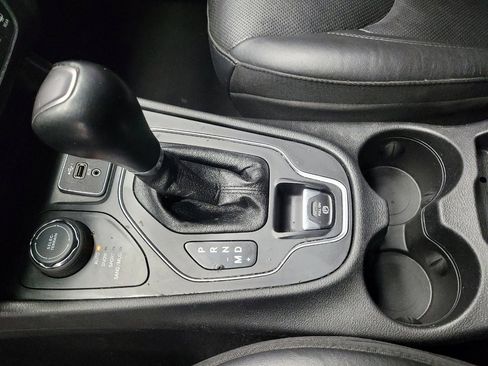 Used 2021 Jeep Cherokee Latitude Lux image 26