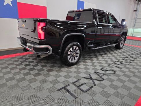 Used 2024 Chevrolet Silverado 2500 LTZ w/ LTZ Premium Package AWD/4WD image 24