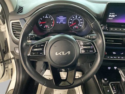 Used 2023 Kia Seltos S w/ Navigation Package image 21