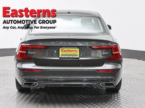 Used 2022 Volvo S60 B5 Inscription AWD/4WD image 6