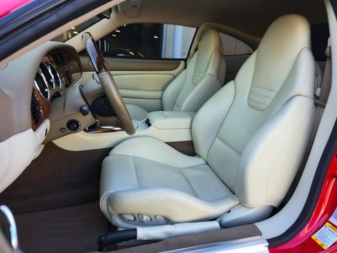 Used 2005 Jaguar XK8 R RWD image 15