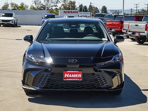 New 2026 Toyota Camry SE FWD image 2