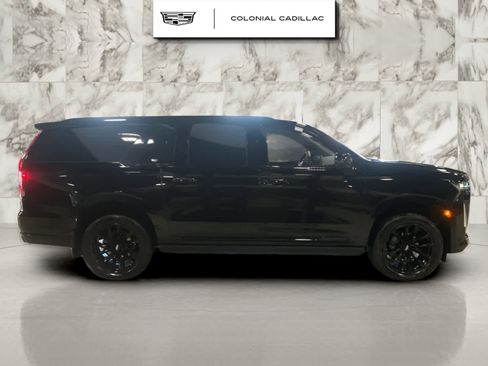 Used 2023 Cadillac Escalade ESV Sport w/ LPO, ONYX Package image 6
