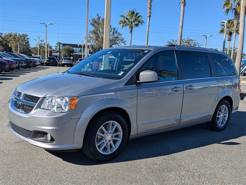 Used 2019 Dodge Grand Caravan SXT image 7