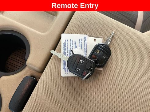 Used 2014 Ford F250 XLT w/ XLT Premium Package AWD/4WD image 4