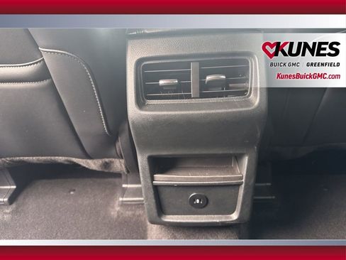 Used 2024 Ford Edge SEL image 43