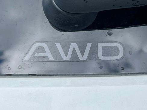 New 2026 Honda HR-V Sport image 2