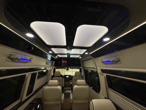 Used 2017 Mercedes-Benz Sprinter 3500 image 76