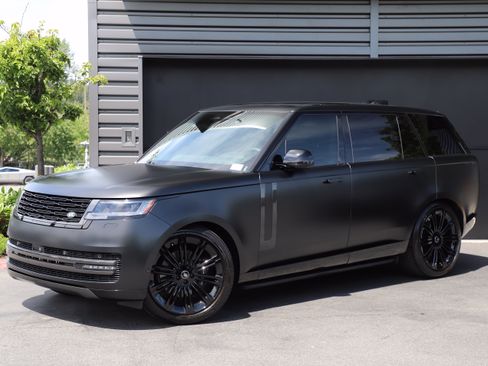 Used 2025 Land Rover Range Rover Long Wheelbase SE AWD/4WD image 1