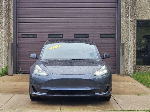 Used 2022 Tesla Model 3 Standard Range Plus RWD image 2