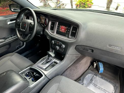 Used 2017 Dodge Charger SE image 47