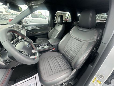 New 2026 Ford Explorer ST-Line AWD/4WD image 17