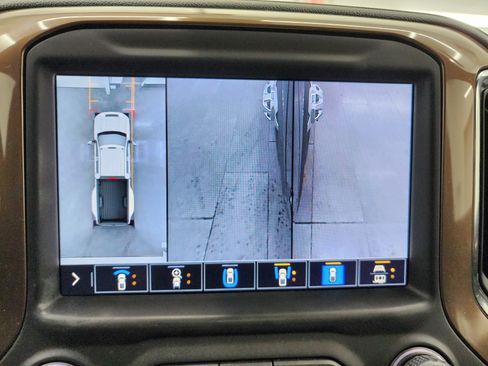 Used 2022 Chevrolet Silverado 3500 High Country w/ Snow Plow Prep/Camper Package image 70